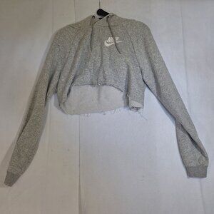 Nike Cropped Gray Sweatshirt